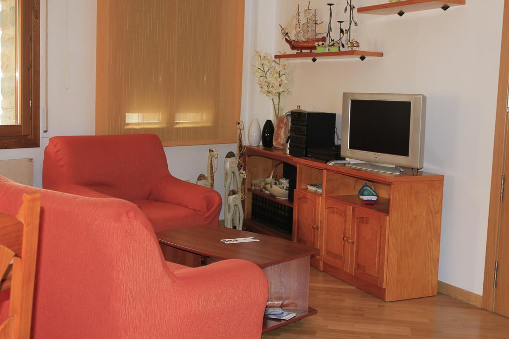 Hostal Los Valles Bielsa Zimmer foto