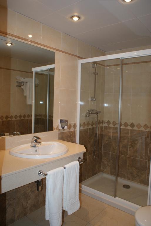 Hostal Los Valles Bielsa Exterior foto